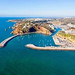 Homes Near Ocean & Lush Nature 500 M Away From The Ocean Appartement Guia (Faro)