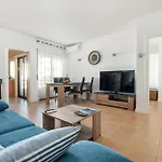 Homes Near Ocean & Lush Nature 500 M Away From The Ocean Appartement