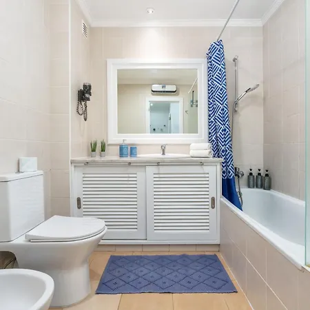 Homes Near Ocean & Lush Nature 500 M Away From The Ocean شقة