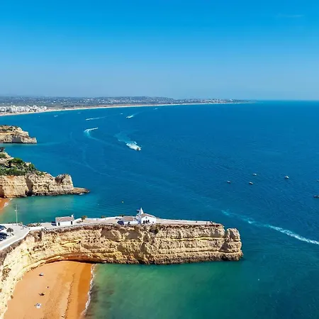 Homes Near Ocean & Lush Nature 500 M Away From The Ocean Appartement Guia (Faro)