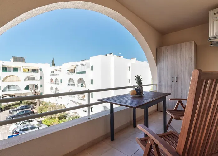 Homes Near Ocean & Lush Nature 500 M Away From The Ocean * 기아