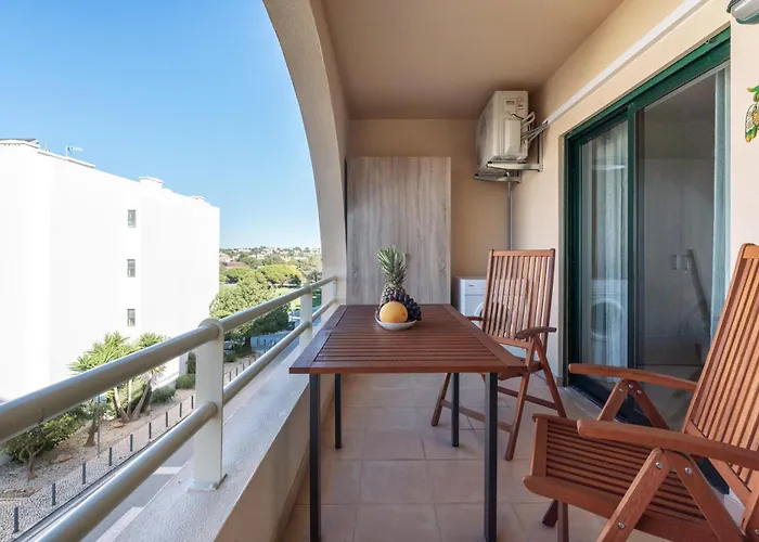 Apartmán Homes Near Ocean & Lush Nature 500 M Away From The Ocean