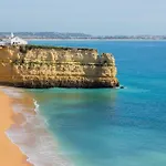 Homes Near Ocean & Lush Nature 500 M Away From The Ocean *
