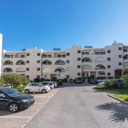 Apartment Homes Near Ocean & Lush Nature 500 M Away From The Ocean *