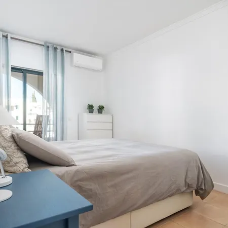 Homes Near Ocean & Lush Nature 500 M Away From The Ocean Apartman *